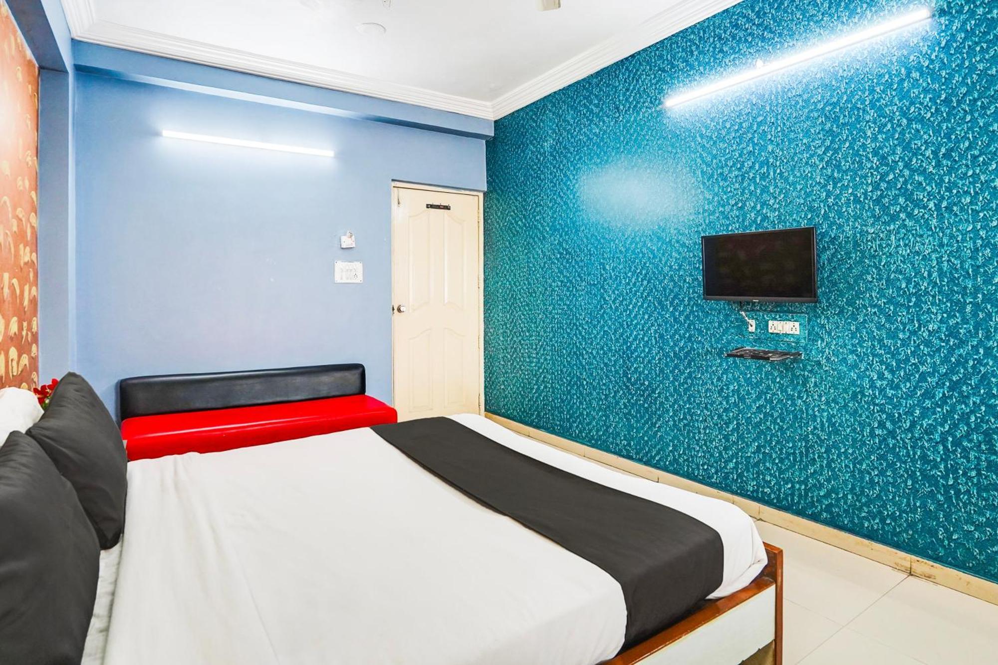 Hotel O Vibrant Residency Ahmedabad Exterior photo