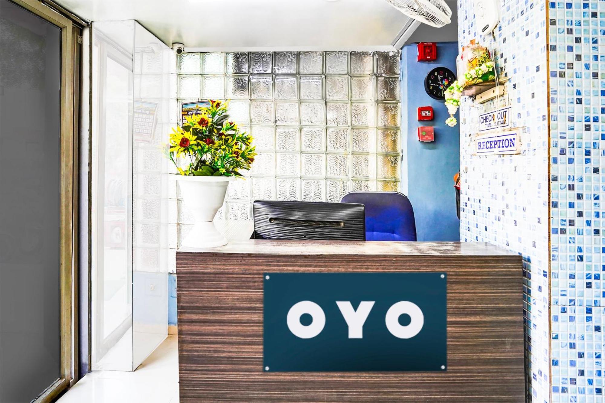 Hotel O Vibrant Residency Ahmedabad Exterior photo