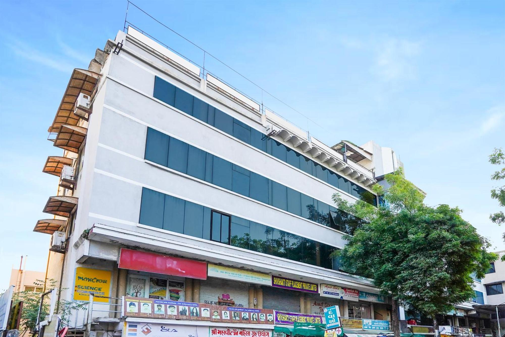 Hotel O Vibrant Residency Ahmedabad Exterior photo