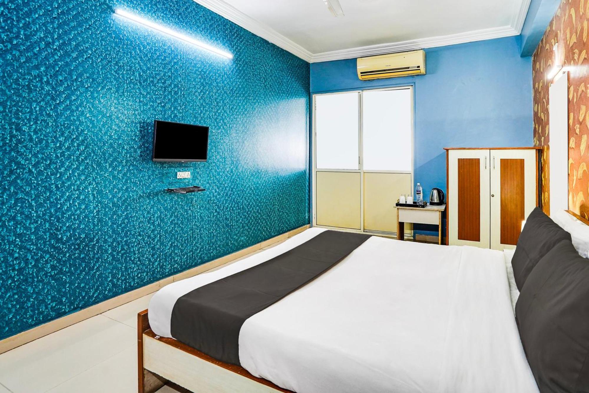 Hotel O Vibrant Residency Ahmedabad Exterior photo
